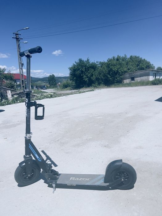 Trotinetă foarte ușoară