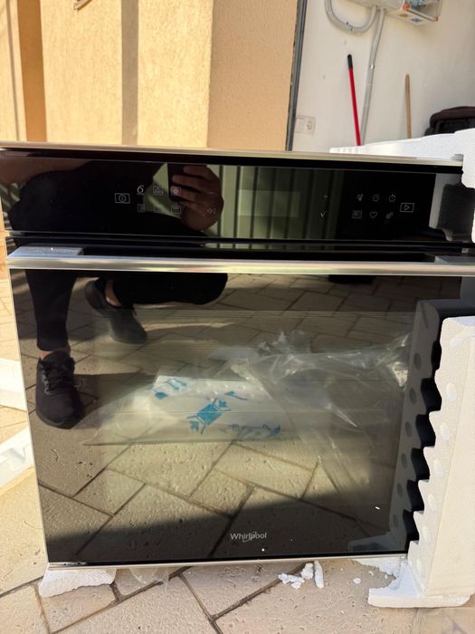 Cuptor electric whirlpool