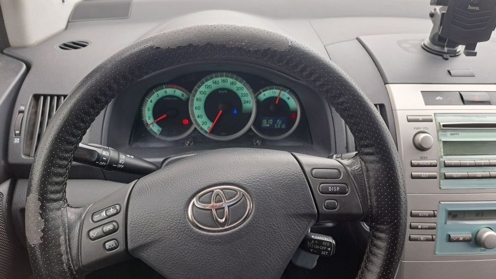 Продам Тойота Королла Версо