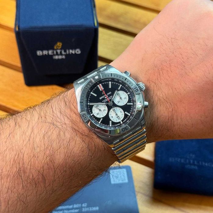 Breitling Chronomat B01 сребристо/черно