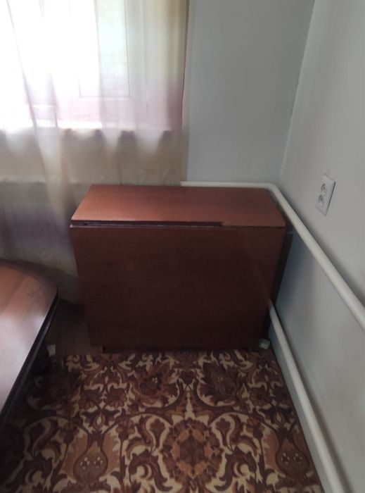 Журнальный столик, компактный стол