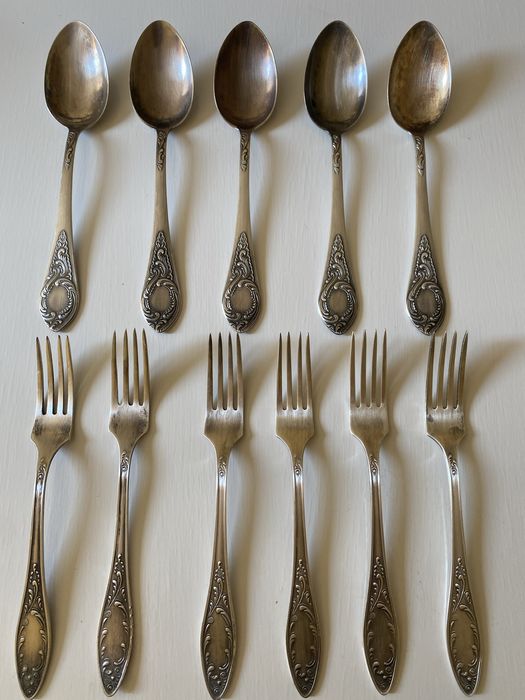 Ретро руски комплект за хранене посребрени мелхиор