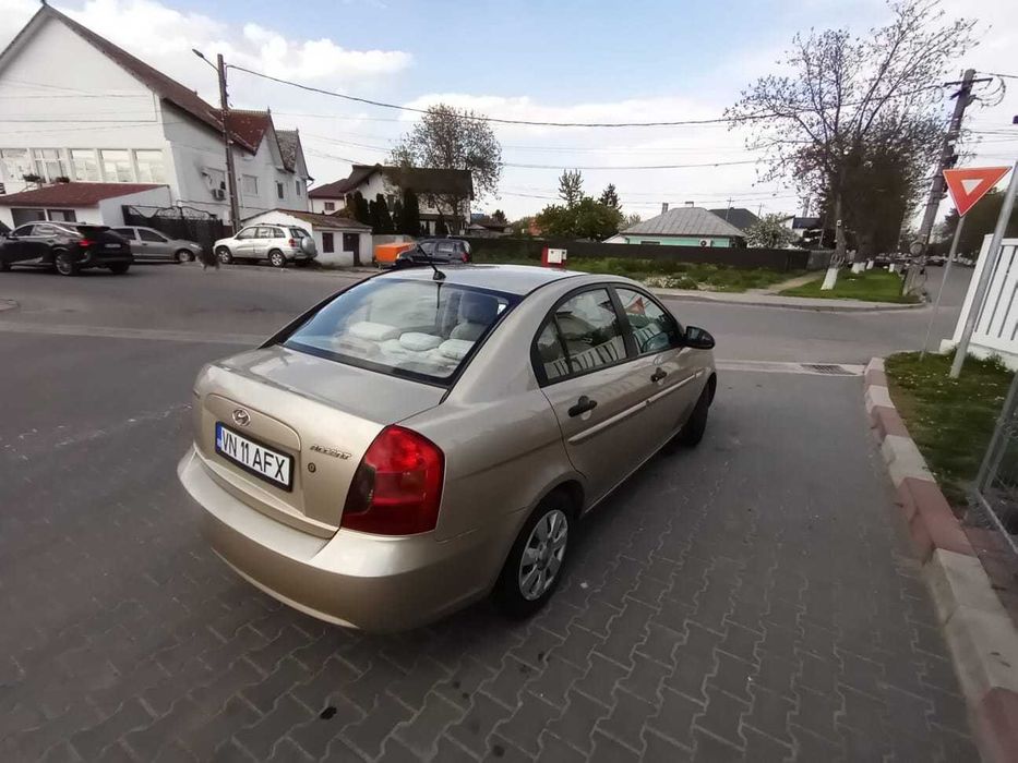 Vand Hyundai Accent, 2006, benzina, 1400 cmc, 150000 Km