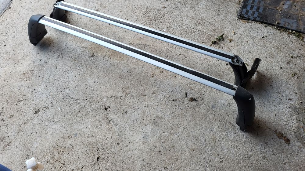 Оригинални напречни греди за Тойота Корола Версо