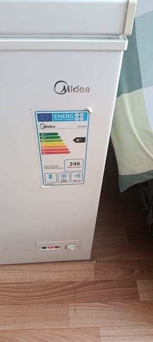 Продам морозильную камеру