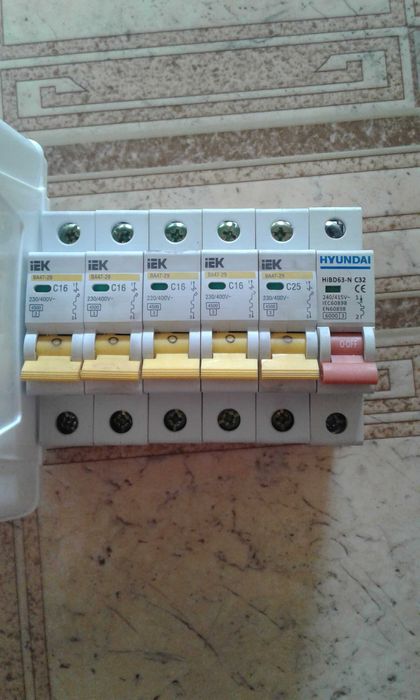 Остатки после ремонта разное.