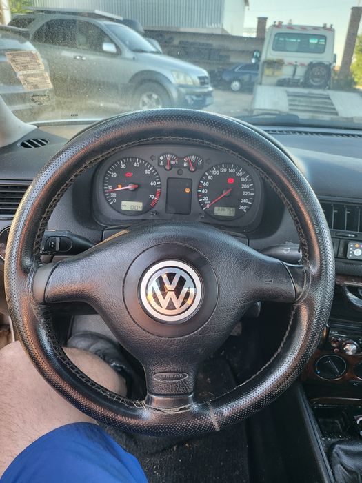 Бора 2.0 бензин НА ЧАСТИ