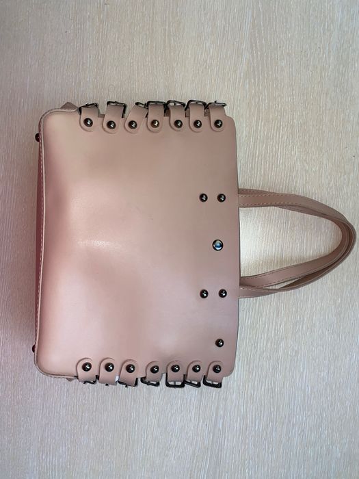 Дамска чанта в розово