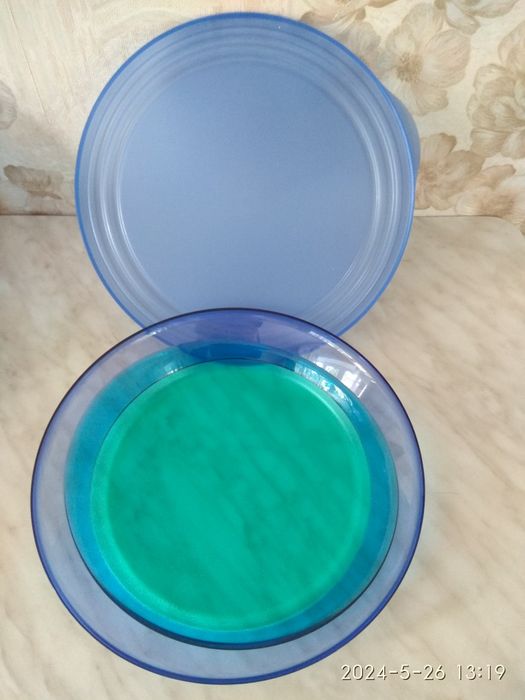 Блюдо Элегантность 1,5 литра. Tupperware.