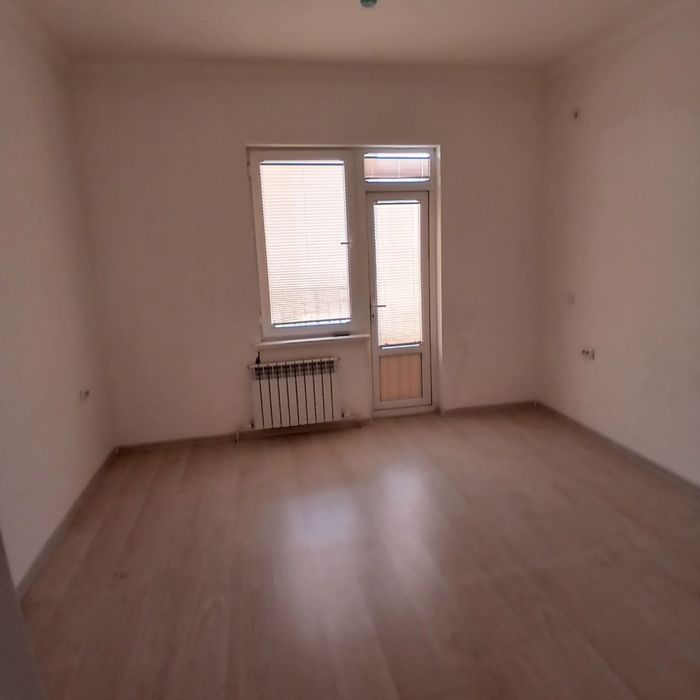 Yashnabod rayon OLMOS Maxallasi 2 xonali kvartira Srochno sotiladi