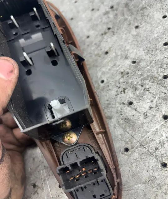 Buton geam sofer Daewoo Leganza 1999 2.0 MT (133 hp)