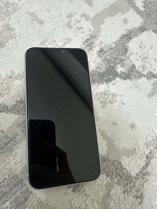 Айфон 11 с коробкой состояние хорошое