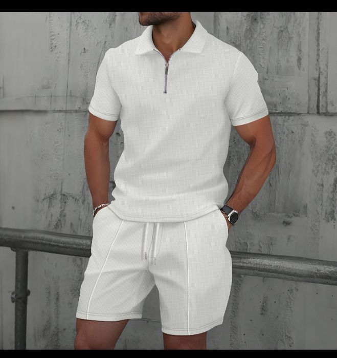 Продам новый летний костюм