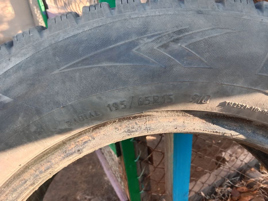 Продам резину  зима