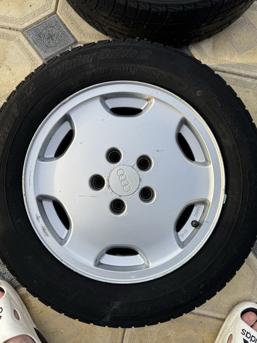 Продам диски с зимней резиной