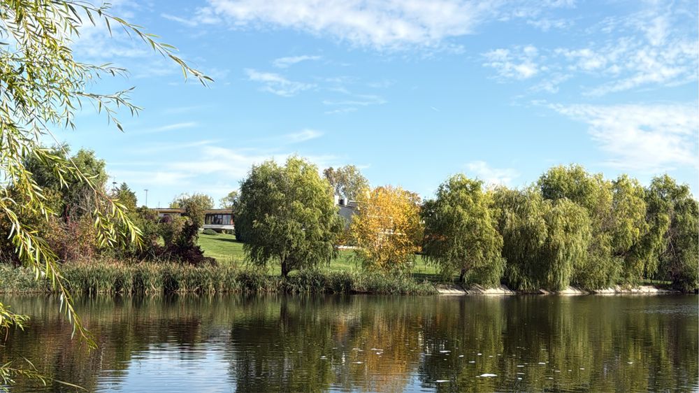 Teren plus casuta lemn langa lac Ganeasa 1000mp