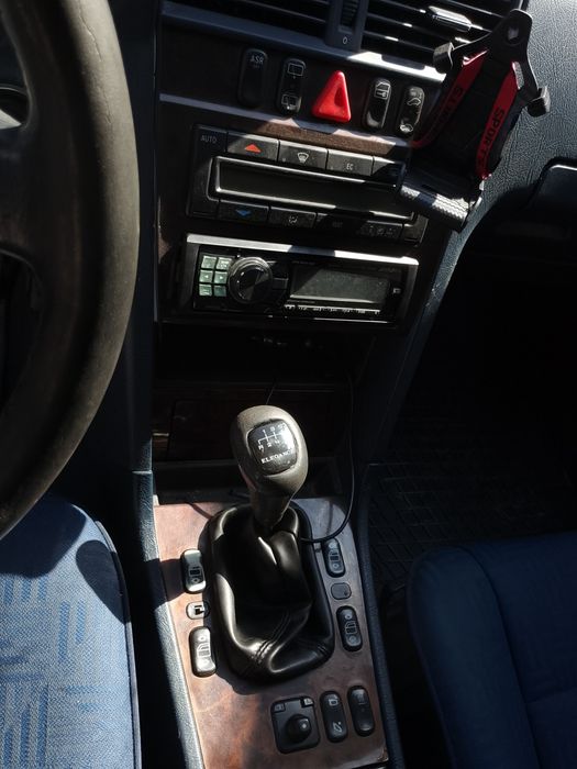 Мерцедес с 220 бартер
