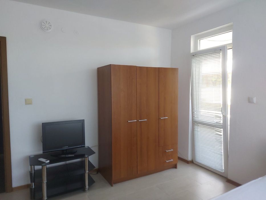 Дава се под наем Двустаен апартамент в с. Антимово, Област Видин - 50 кв.м за 204 € - Снимка #2