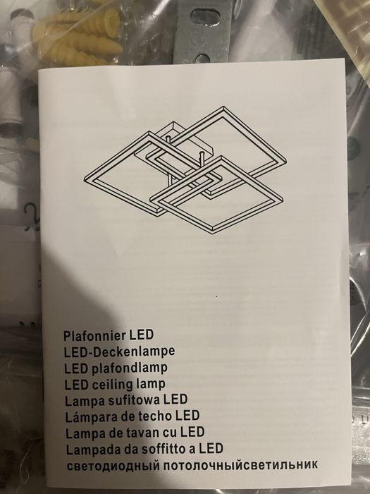Lustra plafoniera led model geometric alba cu led