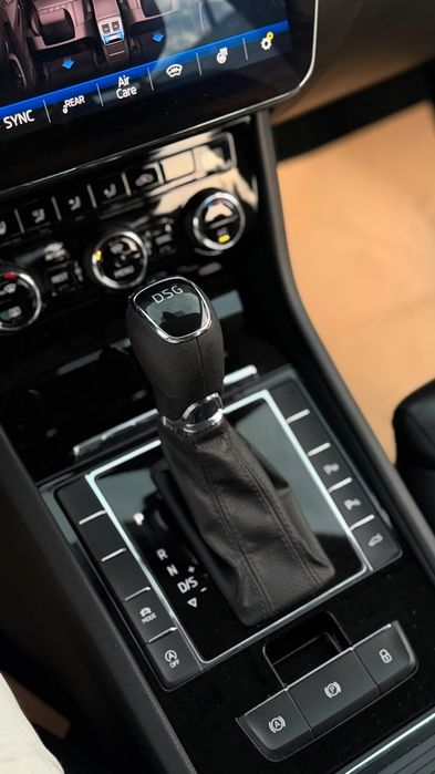 SKODA Superb 2019 — imagine 2