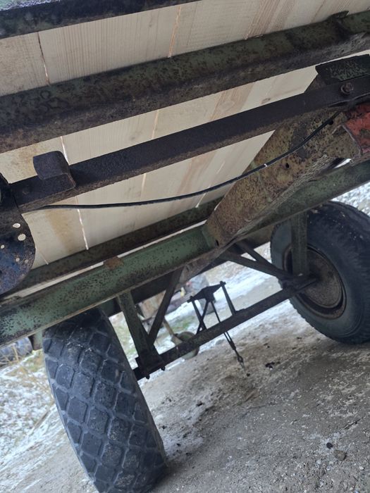 Remorca tractor Baloti 4 tome