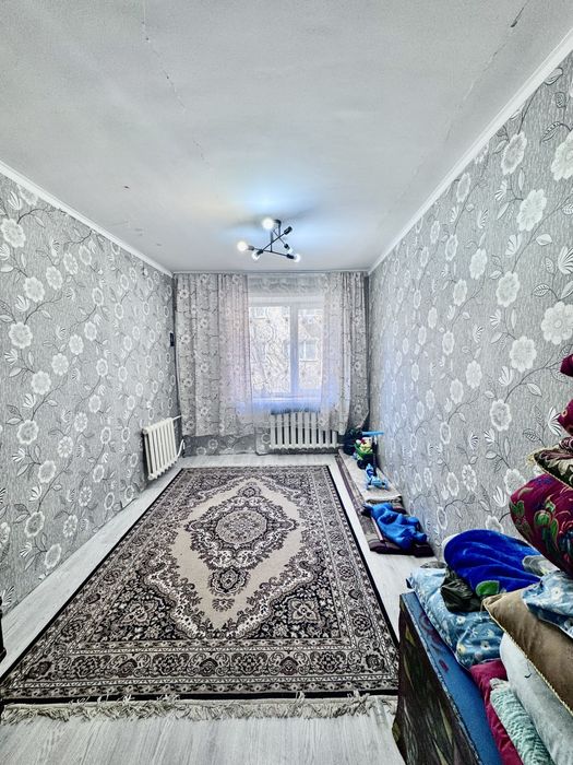 Продается 1 комната в ОКТ