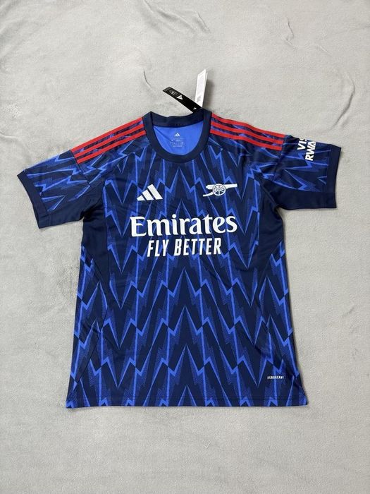 Тениска на Арсенал