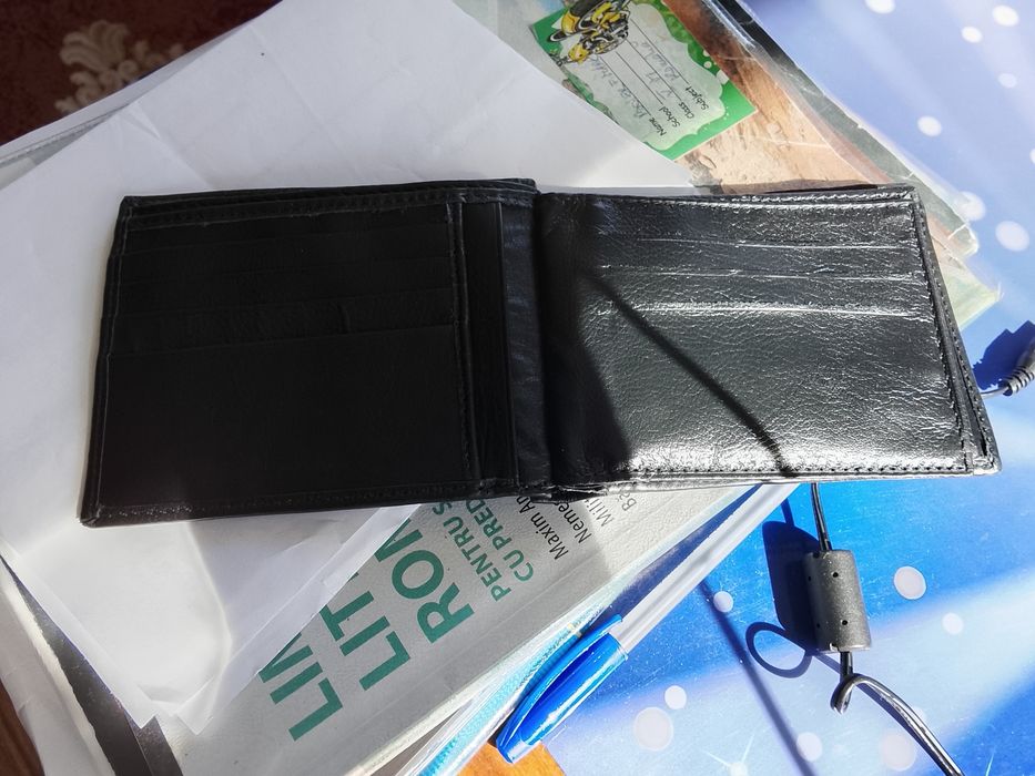Vand portofelu b