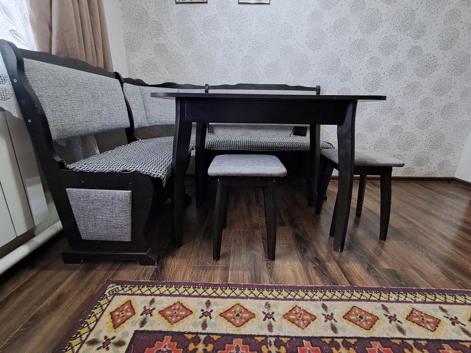 Продам кухонный уголок