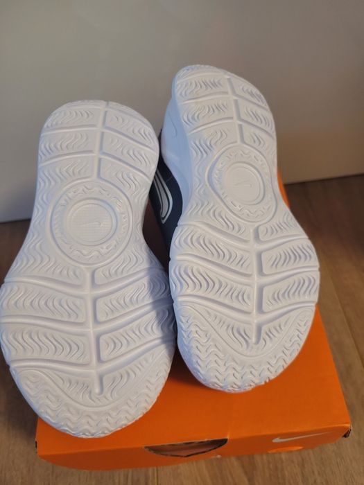 Нови детски маратонки Nike 26 номер