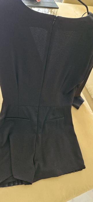 Къси, черни рокли Zara