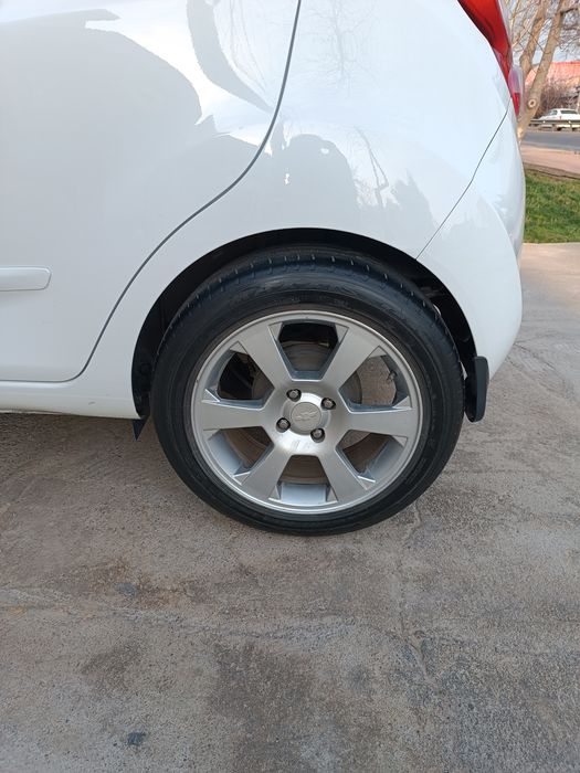 Diska Balon Sotiladi Bolta Jentra Stil 195 55 R16 Holat yaxshi