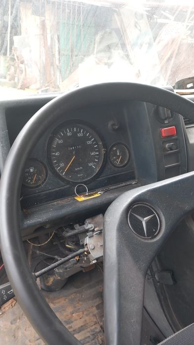 Продавам  м,б 100 мерцедес  форгон