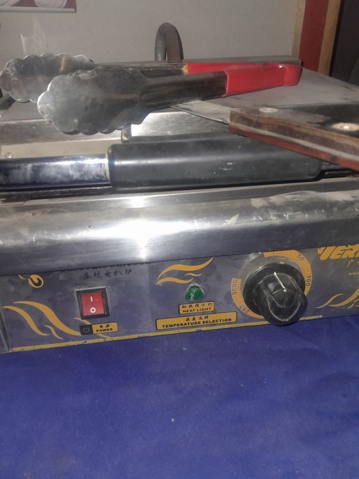 Лаваш аппарат сотилади