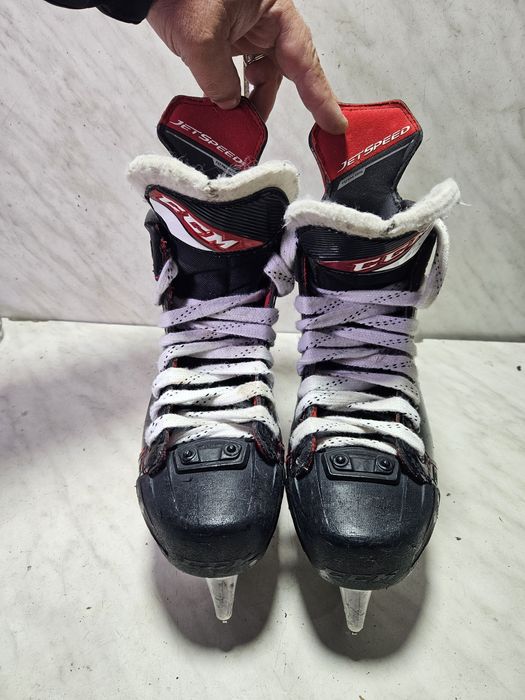 Patine 2066 hochei hockey CCM Jetspeed 485  marime  37-38 ( 24  cm)