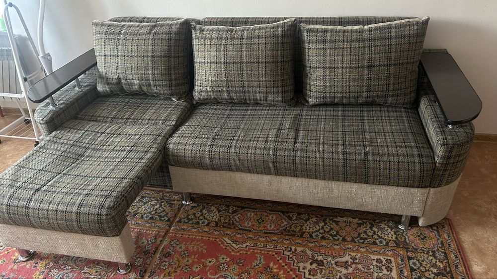 Продам угловой диван