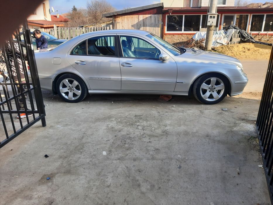 Два броя 2.7 w211 на части