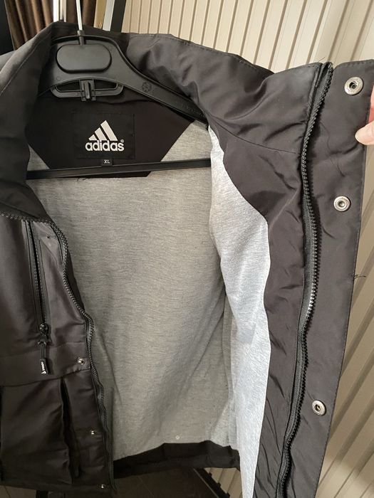 Продам осеннюю куртку