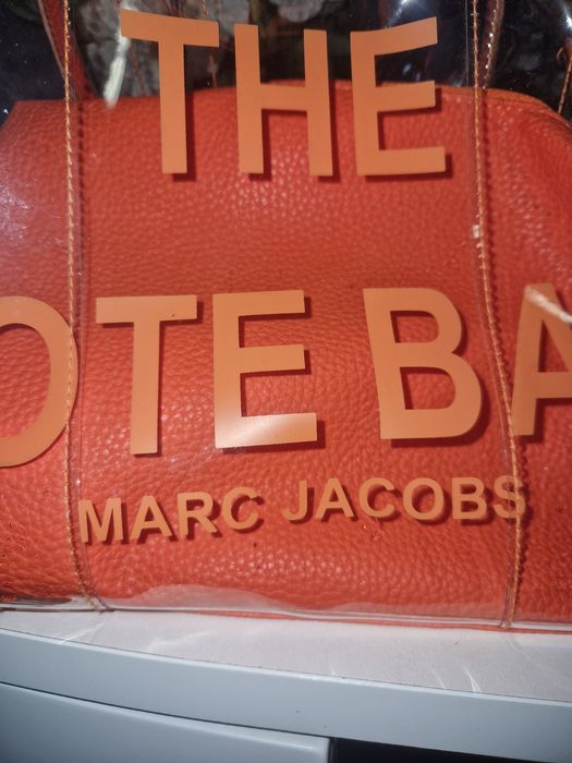 Страхотна чанта Marc Jacobs.Нова