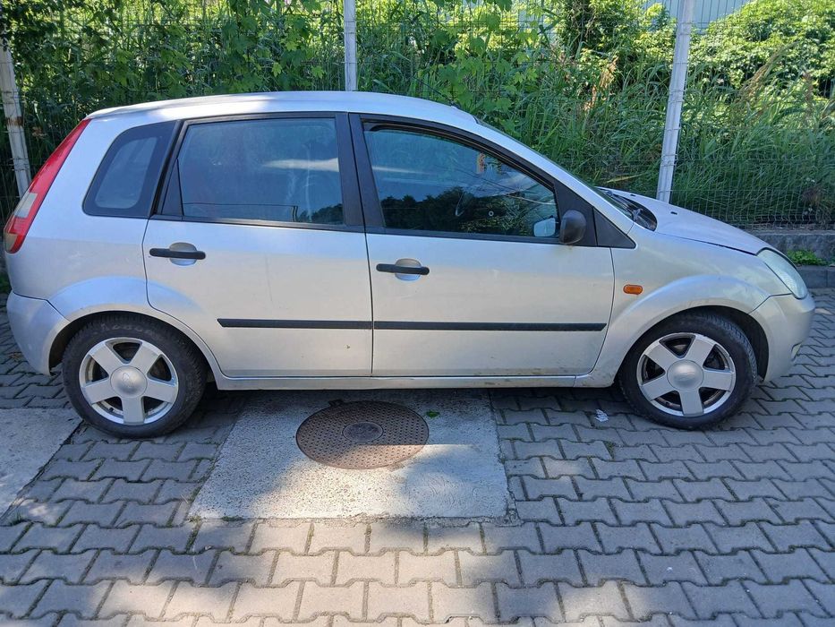 FORD Fiesta 2005 — imagine 2