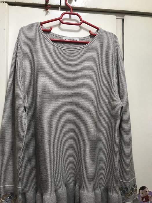 Pulover marimea 42-44