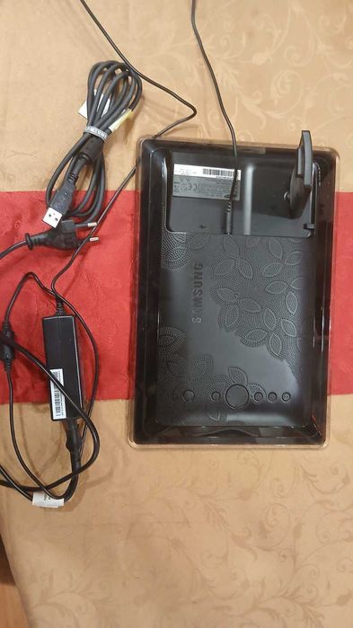 Samsung Дигитална фото рамка samsung spf-87h