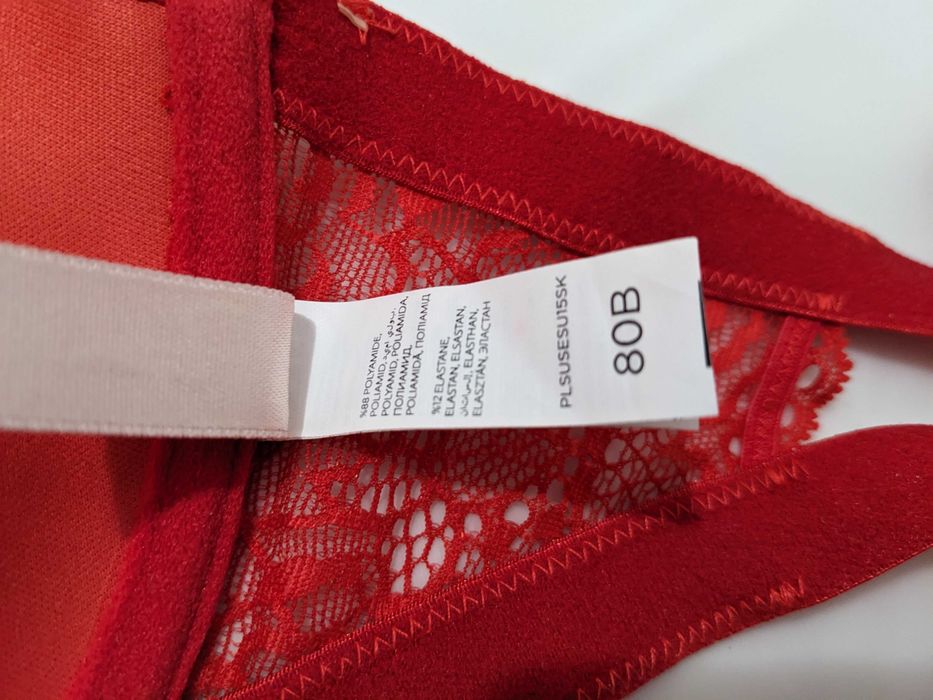 Sutien Penti dantelă roșie - design pe gât (halter) 80B - nou