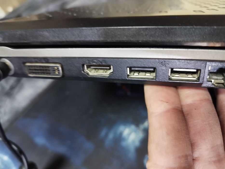 ноут Packard Bell 16" дюймов