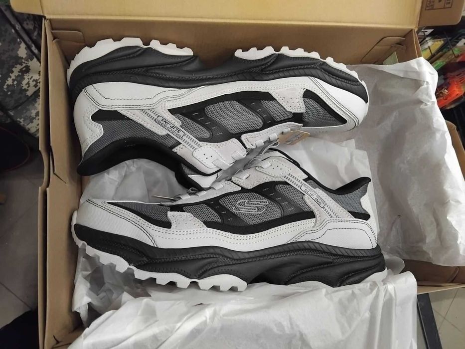 Skechers - стелка 31 см мъжки спортни обувки маратонки ! ЧИСТО НОВИ!