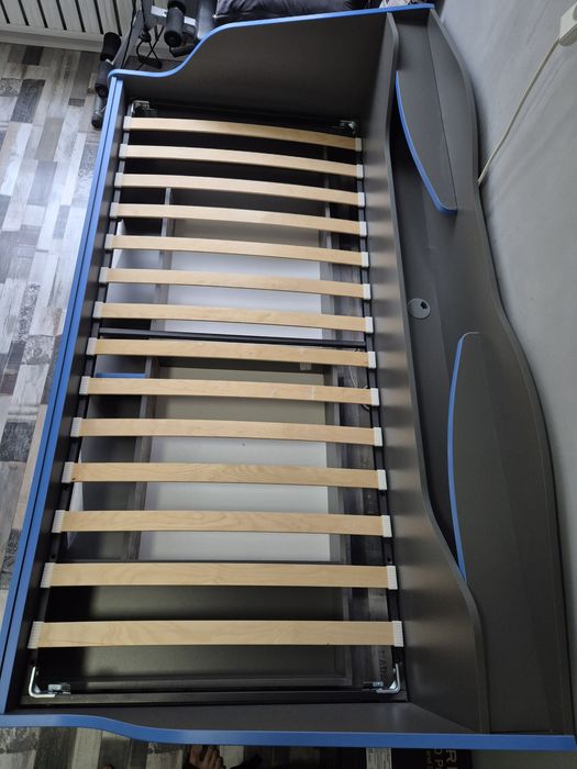 Кровать односпальная