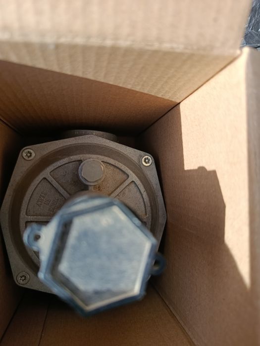 Продам редуктор газ производства Италия