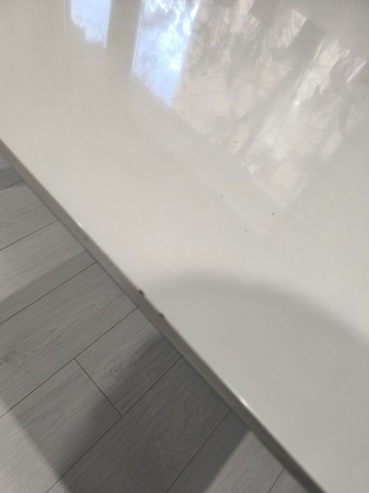 Разтегателна бяла трапезна маса гланц