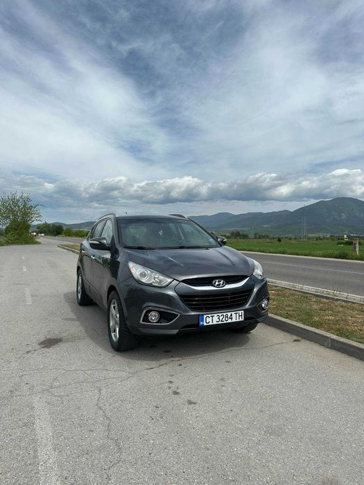 Продавам Hyundai IX35 2.0crdi