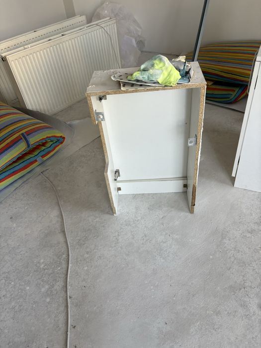 Продам шкаф в кол-ве 2 шт